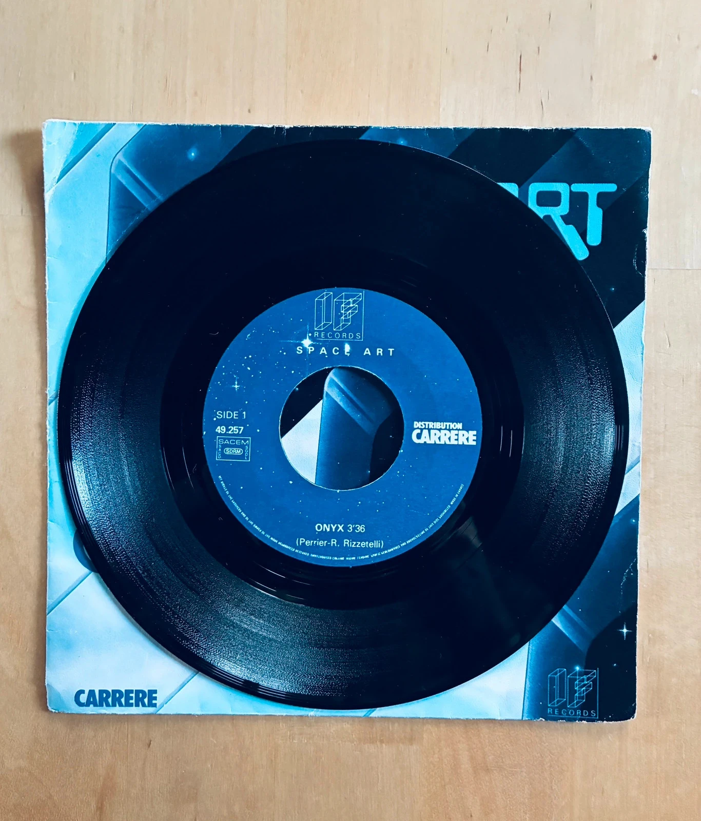 Disco de vinilo 45T Space Art Onyx. – photo 2